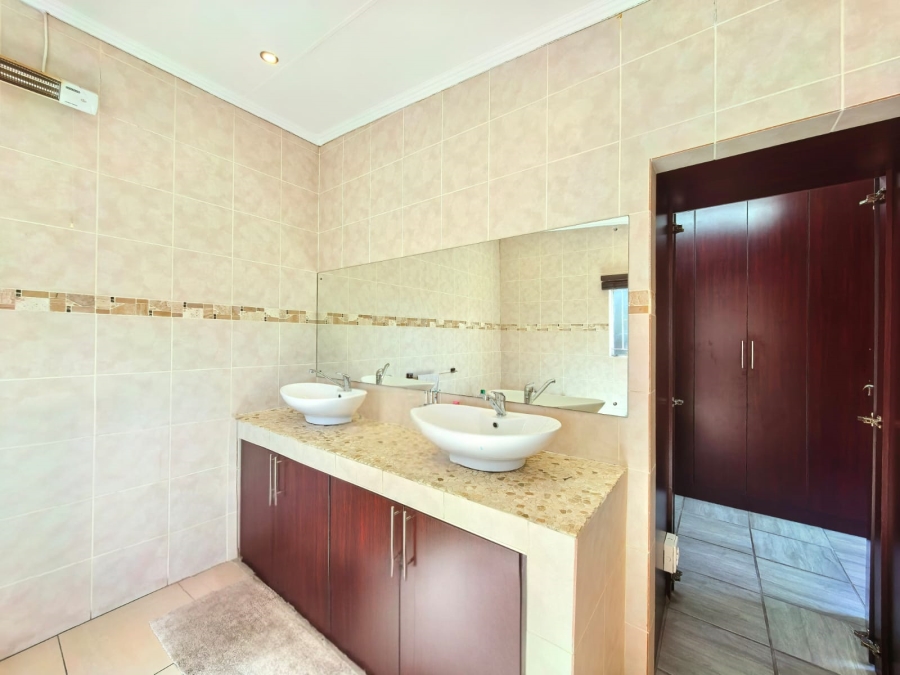 5 Bedroom Property for Sale in Sasolburg Ext 23 Free State